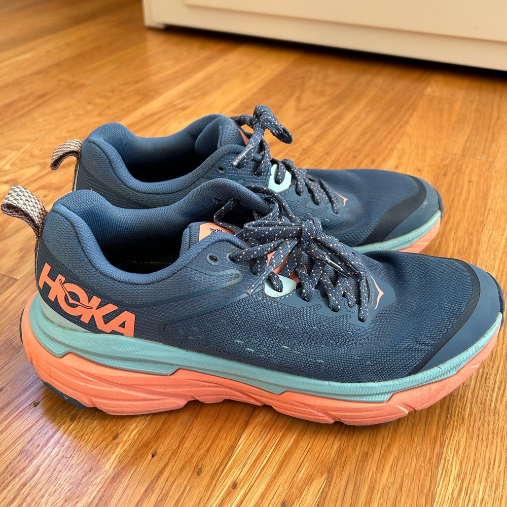 Hoka Challenger ATR 6